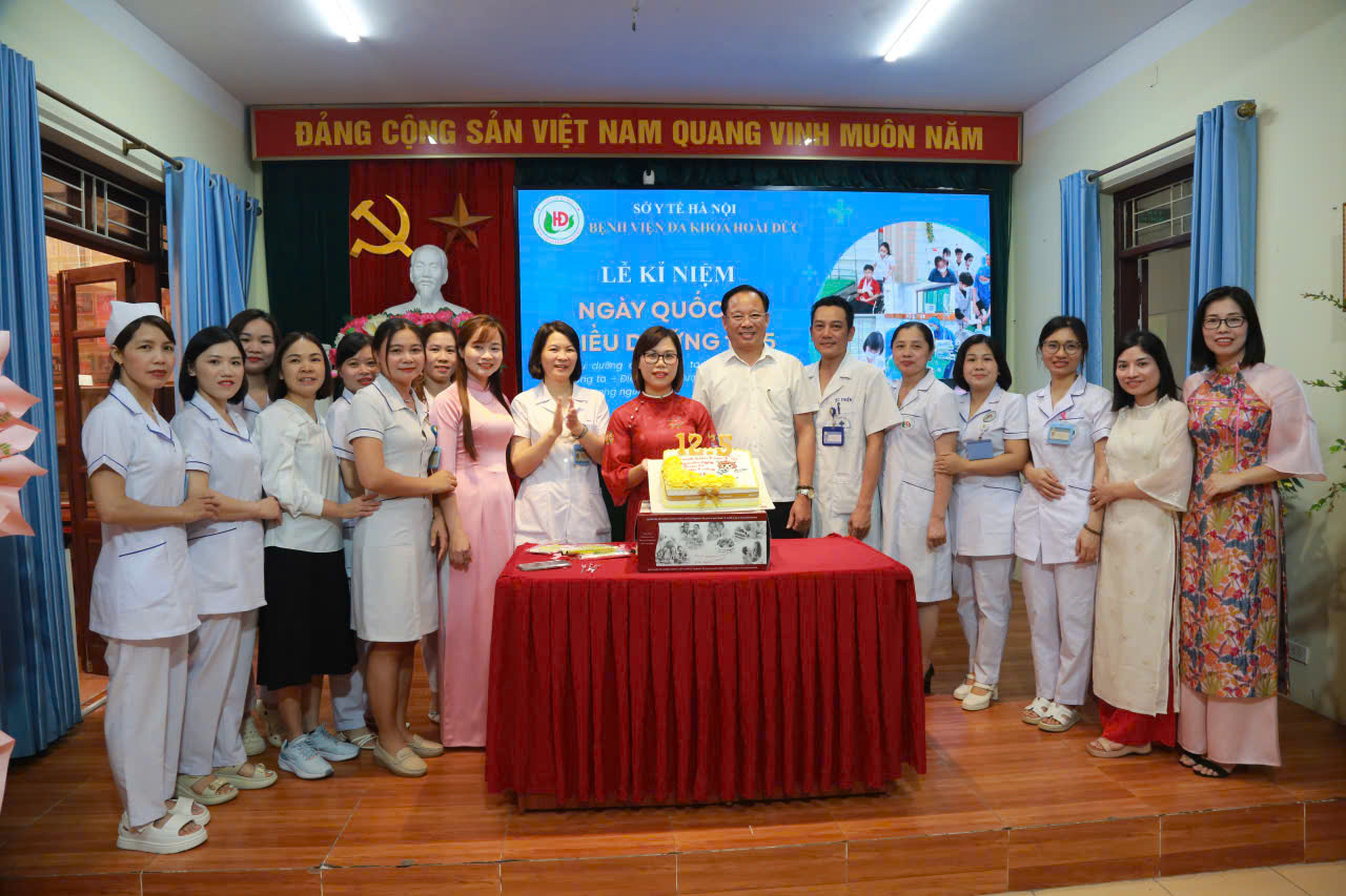 LAN TỎA GIÁ TRỊ NHÂN ÁI NHÂN NGÀY QUỐC TẾ ĐIỀU DƯỠNG 12/5